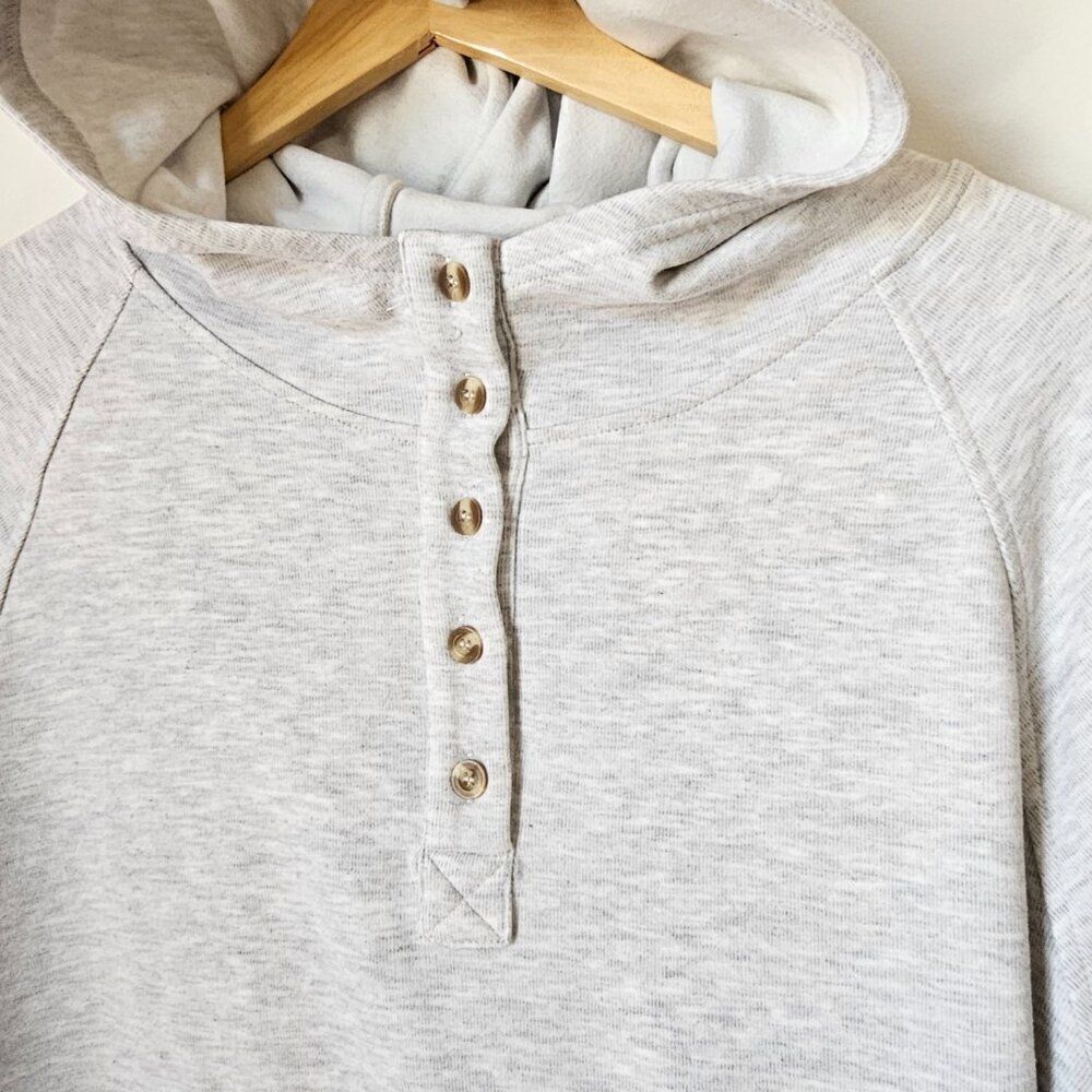 EUC COTTON BLEU LIGHT GREY SUPER SOFT HOODED SWEATER QUARTER BUTTONED SIZE SMALL - Picture 4 of 16